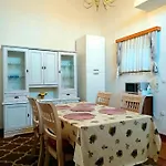 Appartement Vrisak *