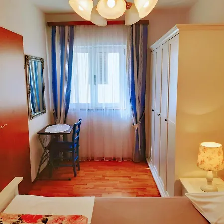 Vrisak Apartamento Brist