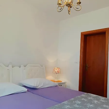 Vrisak Apartamento *