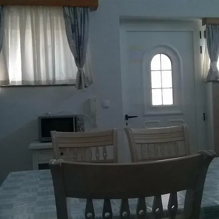 Apartamento Vrisak Brist