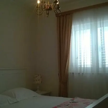 Vrisak Apartamento Brist