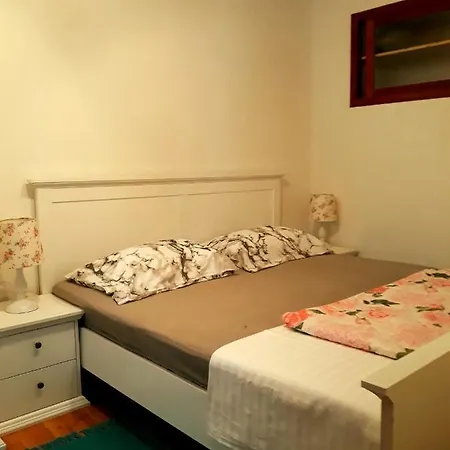 Vrisak Apartment Brist