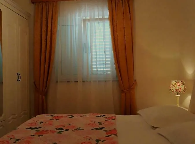 Vrisak Apartment